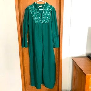 Vintage teal long velour granny house coat